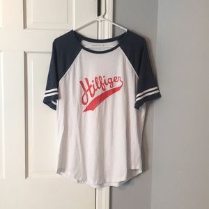 Hilfiger tee